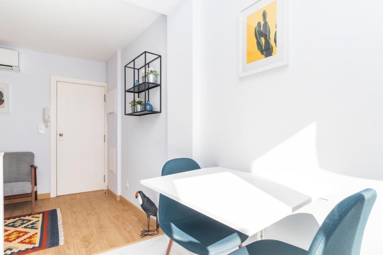 Perfect 1 Bed In Chiado With Aircon Apartment Lisbon Exterior photo